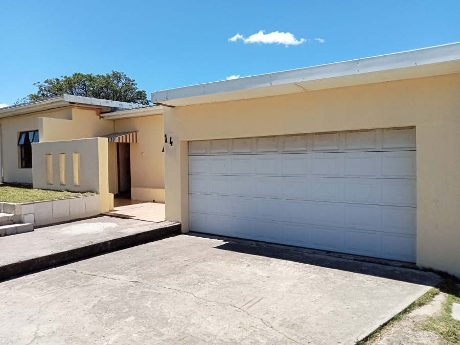 3 Bedroom Property for Sale in Amalinda Eastern Cape